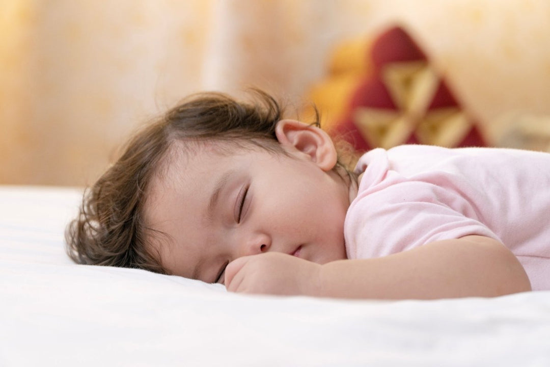 Les meilleurs conseils pour le sommeil de bébé - petites-veilleuses