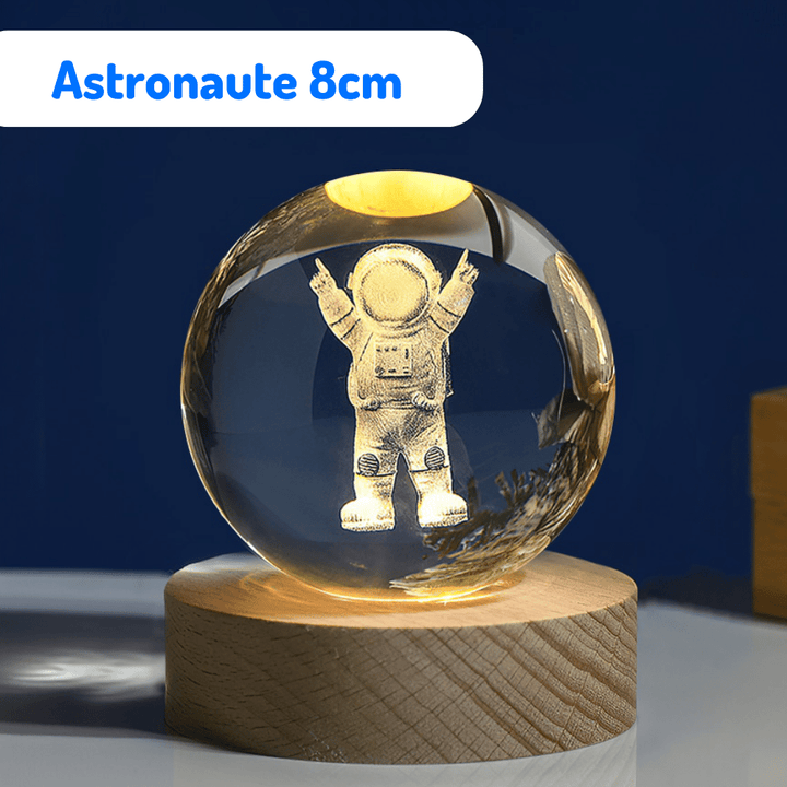 Lampe Boule de Cristal Galaxie | COSMIC™ - petites-veilleuses - Astronaute